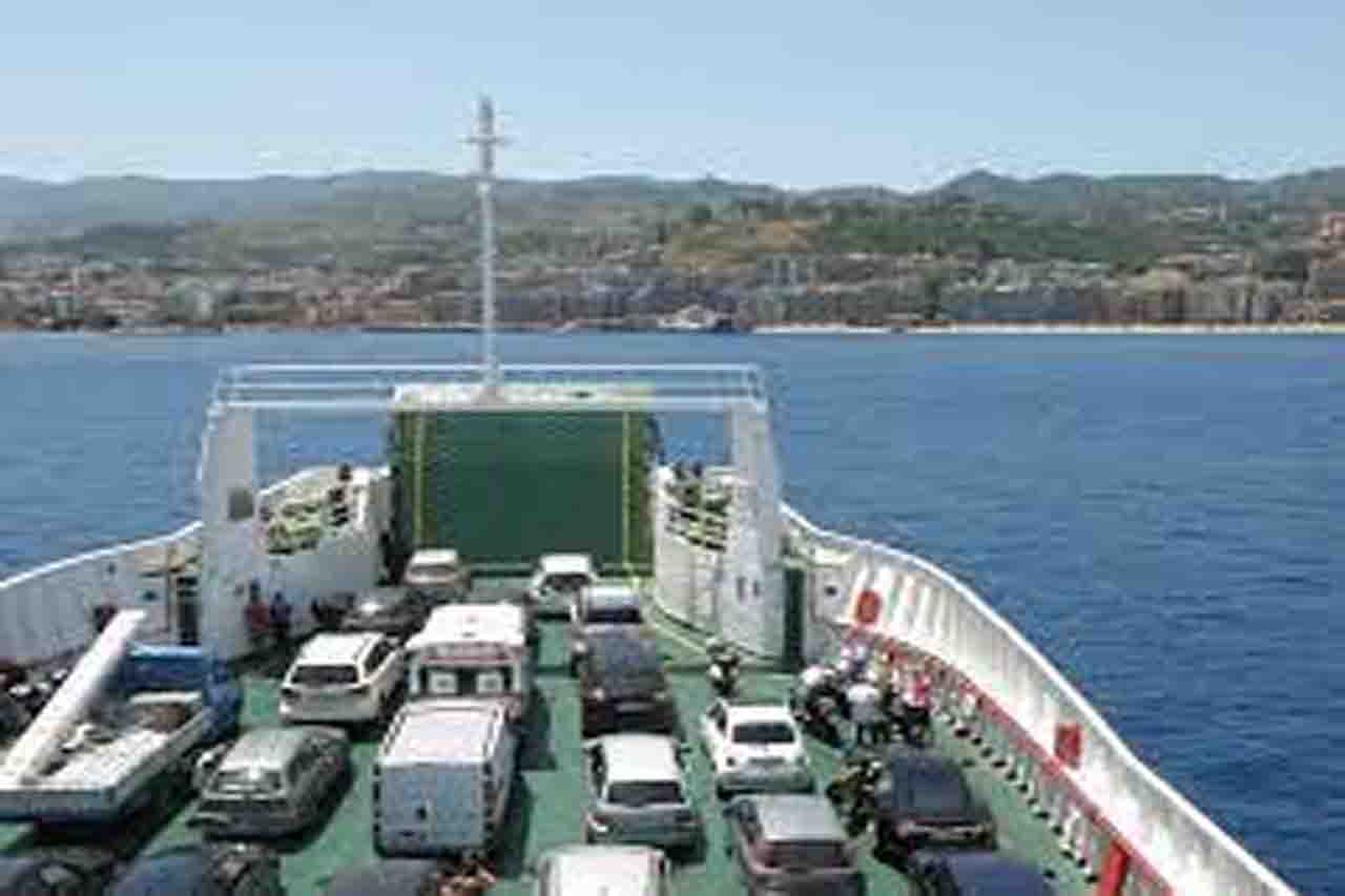 Barco RORO